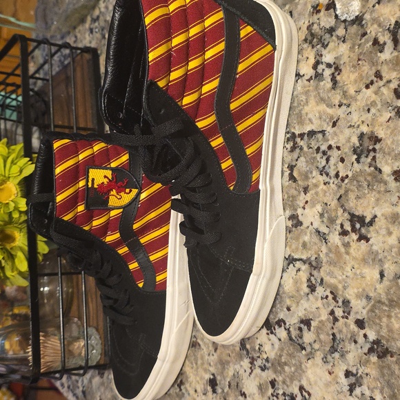 Vans Harry Pottery  Gryffindor High Top Shoes (Read Description) Size 8 1/2 Mens - Picture 4 of 13
